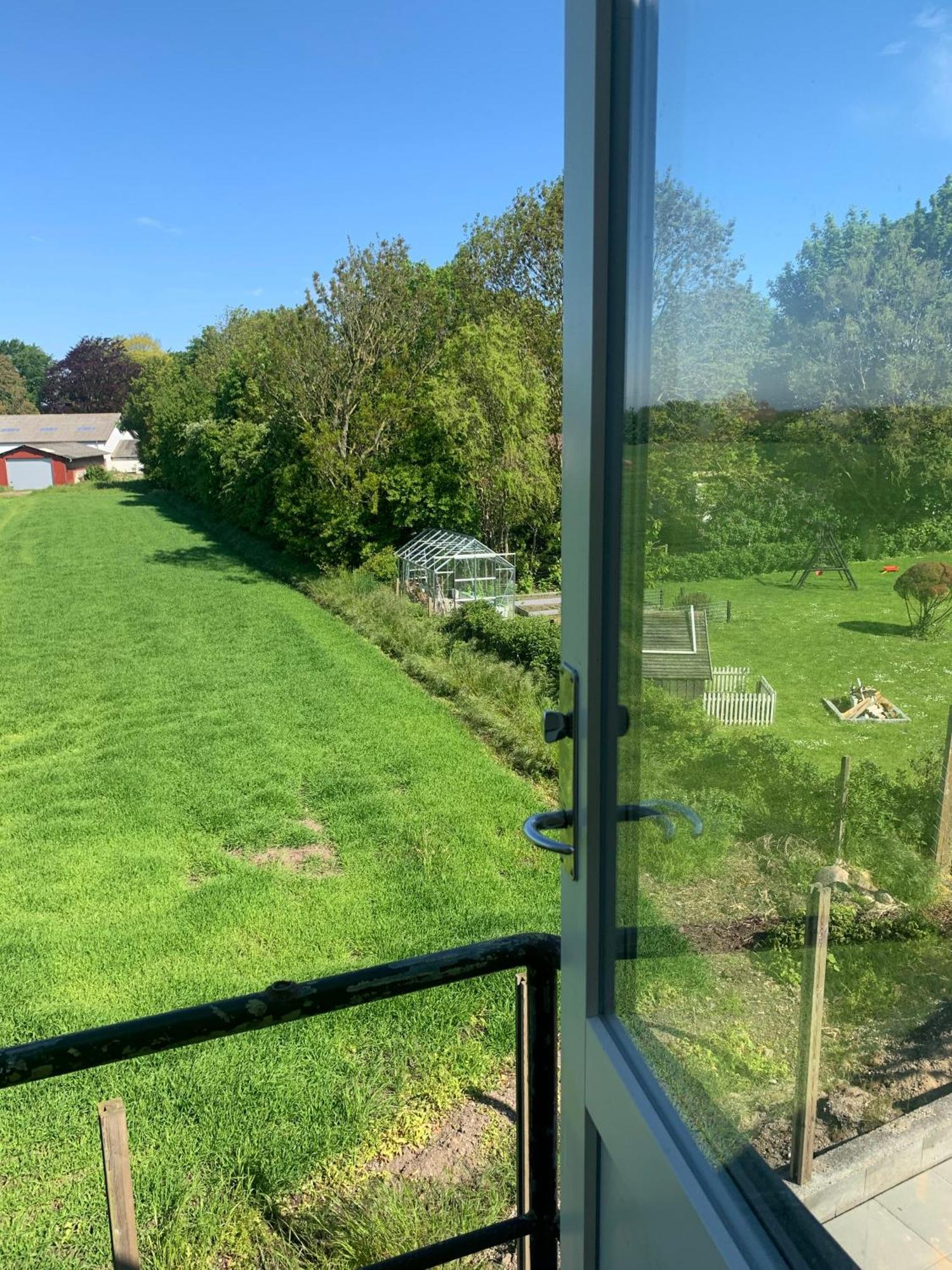 Drejerindens Kreative Stemningsfulde Lejlighed Sonderso Exterior foto